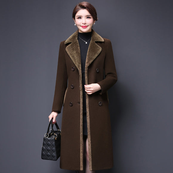 Middle-aged women's wool coat