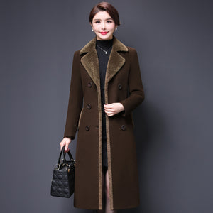 Middle-aged women's wool coat