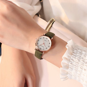 Simple Vintage Women Small Dial Watch